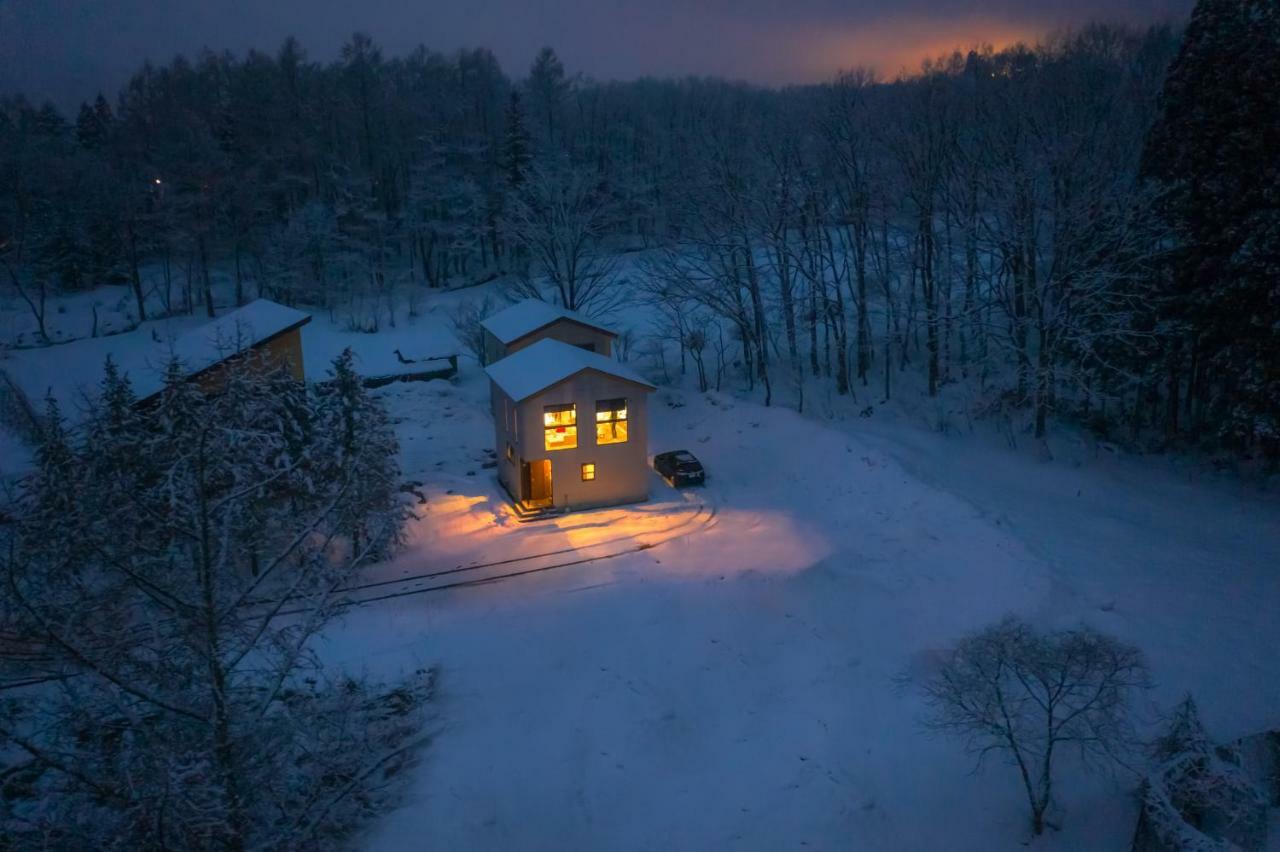 Mizuho Chalets By Hhg Хакуба-Мура Экстерьер фото
